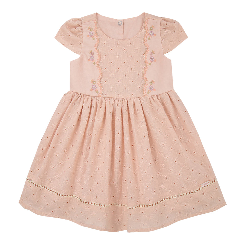 Vestido Broderie com Bordados Delicados, Renda na Saia e Plaquinha Personalizada Infantil Paraiso