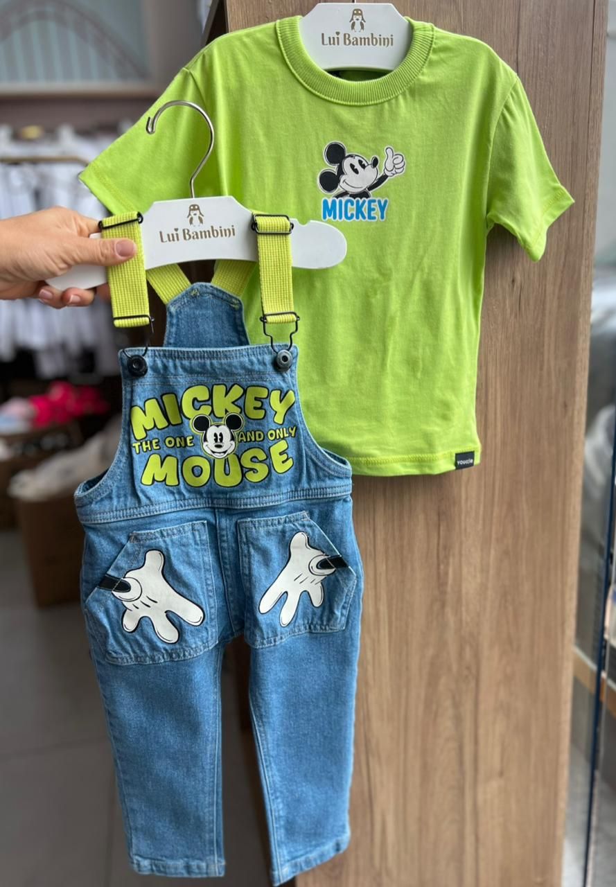 CONJUNTO BLUSA MANGA CURTA MICKEY JOIA E JARDINEIRA ALÇA BOTÕES BOLSO MENINO YOUCCIE