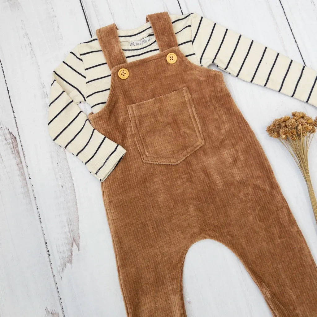 Jardineira + Blusa Zara