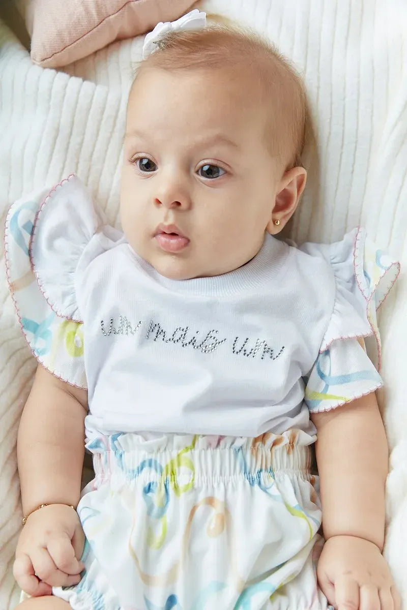 Conjunto Infantil para Bebê Blusa e Short de Malha com Estampa de Fitas