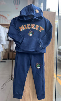 CONJUNTO BLUSÃO MANGA LONGA MICKEY MOUSE BORDADO TRICOTADO PATCH ESPORTE E CALÇA MENINO YOUCCIE