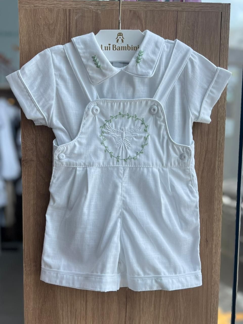 CONJUNTO BATIZADO BODY MANGA CURTA COM JARDINEIRA BORDADA MENINO LUI BAMBINI