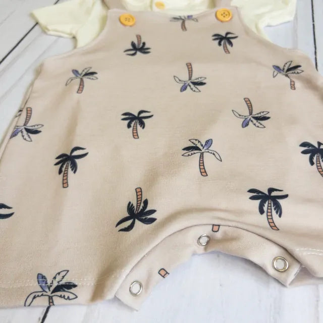 Conjunto Jardineira e Body Oliver