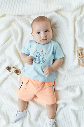 Conjunto para Bebê Camiseta Malha 100% Algodão com Estampa Lúdica Barco e Bermuda de Piquet Tingido