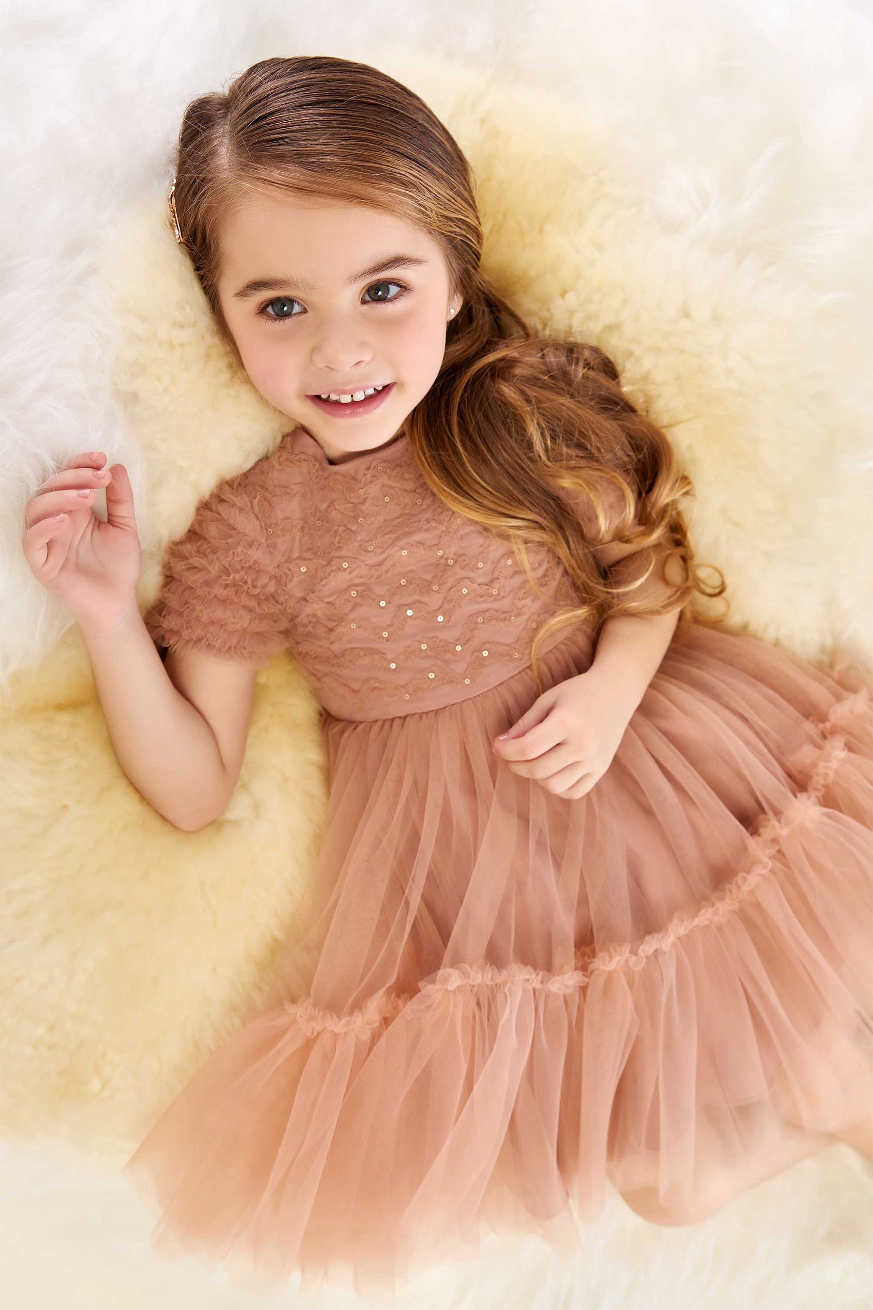 VESTIDO DE TULE COM PAETÊ
